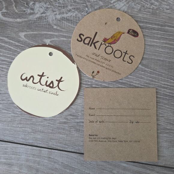 The SAK Sakroots Artist Circle Tablet Sleeve Black Flower Power Zip Eco-Friendly - Picture 4 of 9